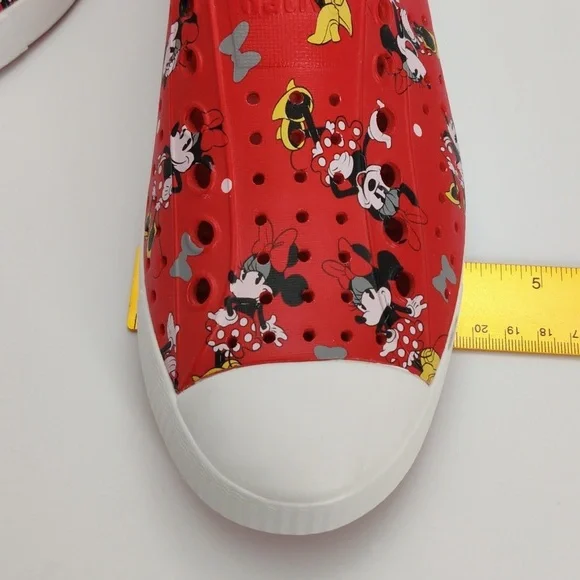 Disney Native Jefferson Print Minnie Mouse Women's Shoes - Picture 6 of 7